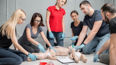 What are the potential complications of CPR?